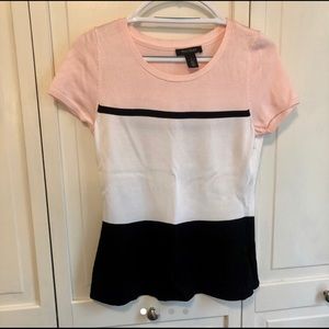 Geometric Pink  Sweater Top 💖 Size small